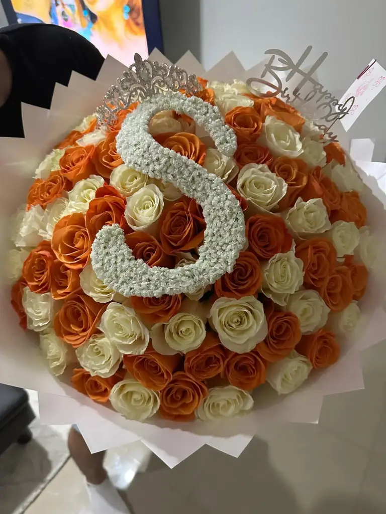 BOUQUET BIRTHDAY CROWN 